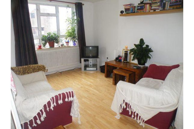 3-bed flat on Flat 46/Crampton House, Patmore Estate, London, £450,000