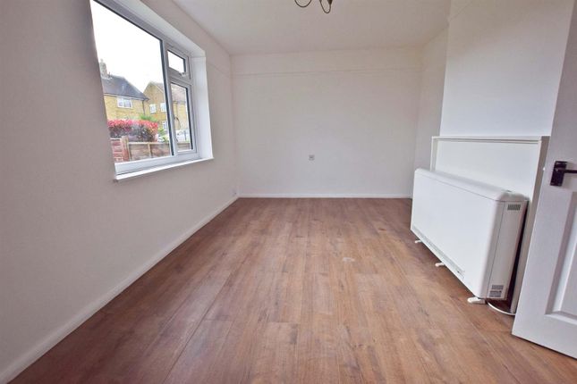 87, Goudhurst Road, Twydall photo 4