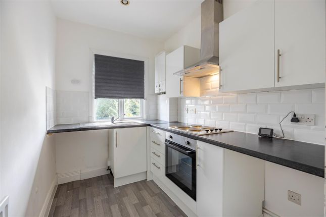 36a, Kingswood Chase, Leigh-On-Sea photo 3