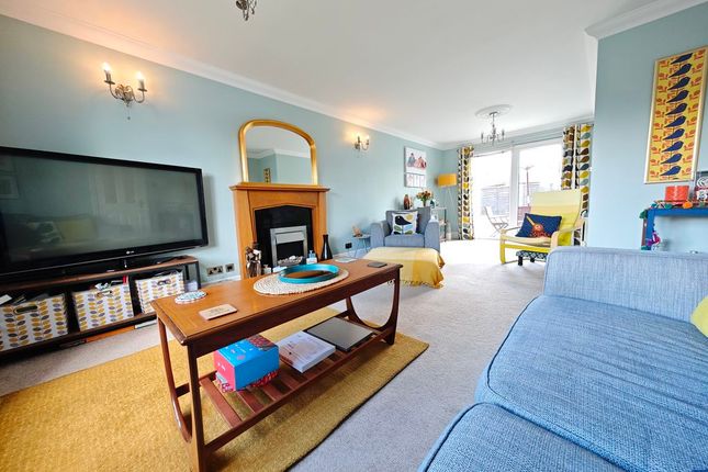 16, Pinecroft, Carlisle photo 3
