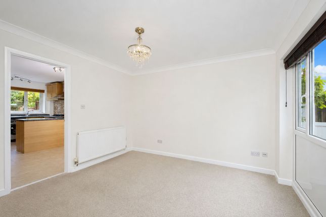 30 Cornwallis Close, Bedford photo 4