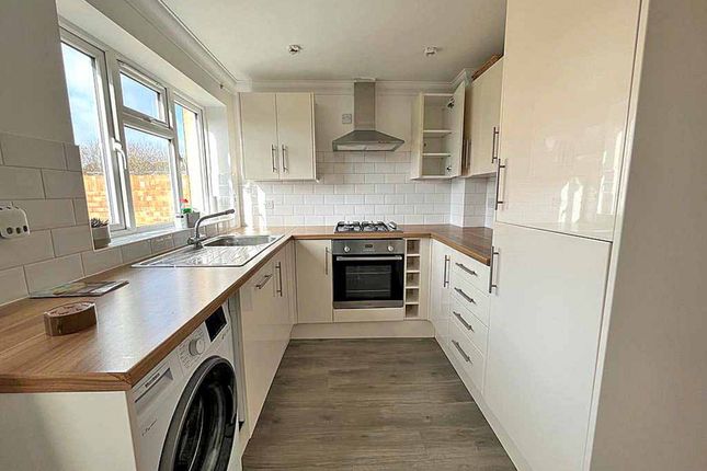 Galsworthy Road, Worthing photo 4