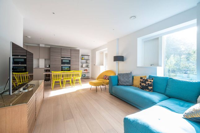 Thumbnail Flat to rent in Featherstone Street, Old Street, London