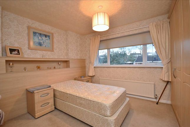 12, Hurn Grove, Chorley photo 5