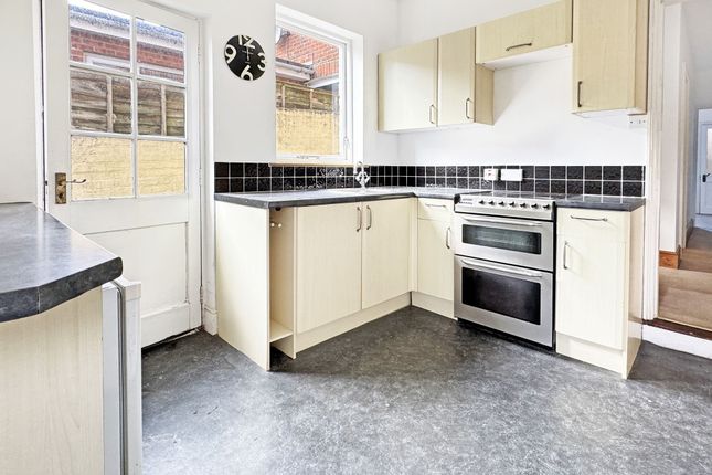 98 Park Road, Cowes photo 3