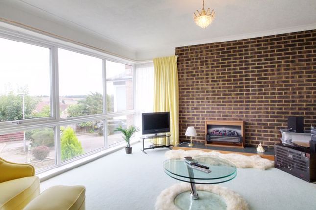 6, Highfields, Cuffley photo 4