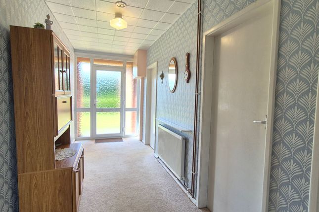13 Rowena Drive, Ashby-De-La-Zouch photo 4