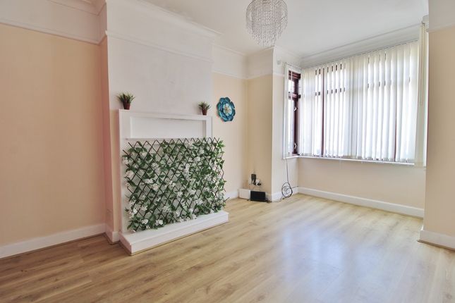 1, Chestnut Avenue, Southsea photo 2