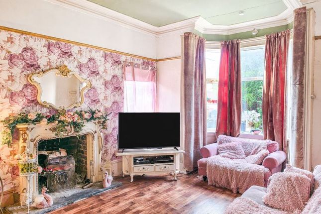 59, Green Lawn, Birkenhead photo 3