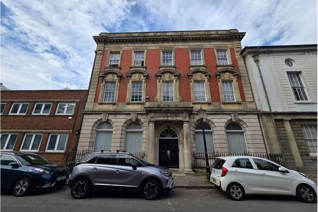 46 Pembroke Buildings, Cambrian Place, Swansea photo 2