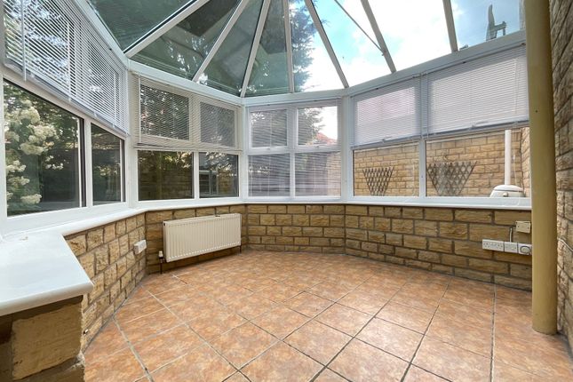 Laurel Close, Scarborough photo 4