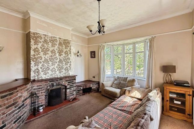 27, Wakefield Road, Pontefract photo 3