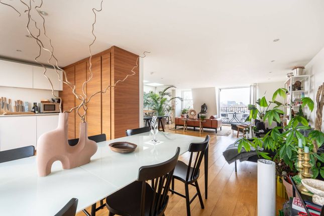 Flat for sale in Sinclair Road, Brook Green, London