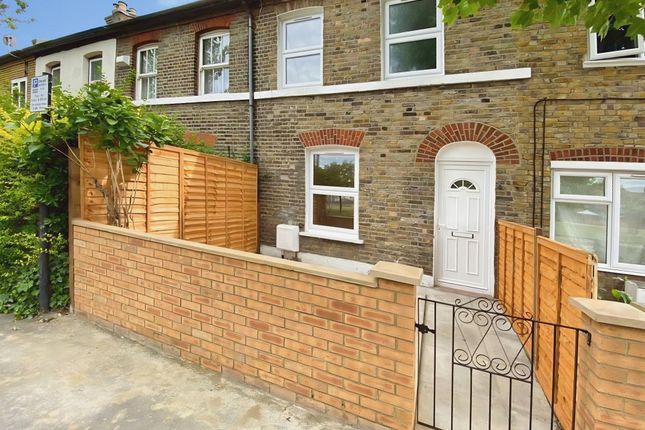157 Chandos Road, London photo 2