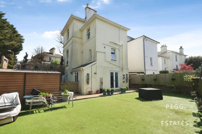 34 Cleveland Road, Torquay photo 2