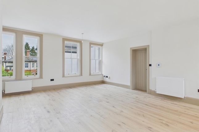 9, The Mount, Albert Road North, Great Malvern photo 3