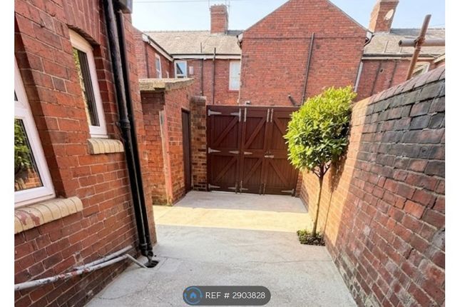 Heaton, Newcastle Upon Tyne photo 2