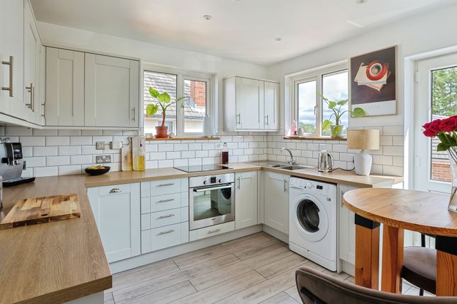 5, Hull Way, Dorset photo 3