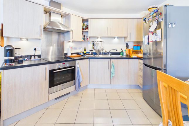 24 Castle Mews, North View Terrace, Caerphilly photo 3