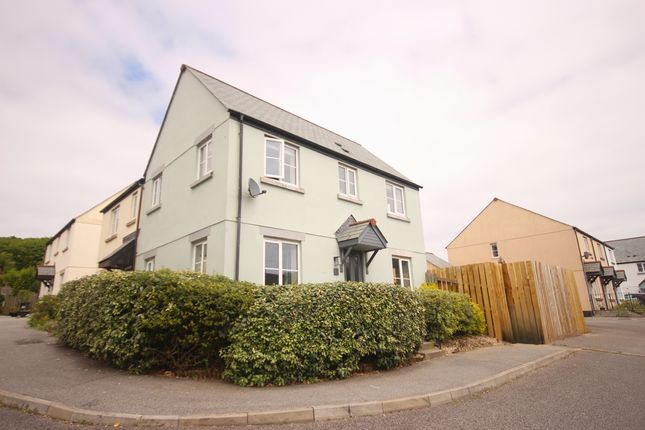 3-bed house on 25 Hammer Drive, St. Austell, £280,000
