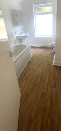 Terraced house to rent in Leeming Lane South, Mansfield Woodhouse, Mansfield