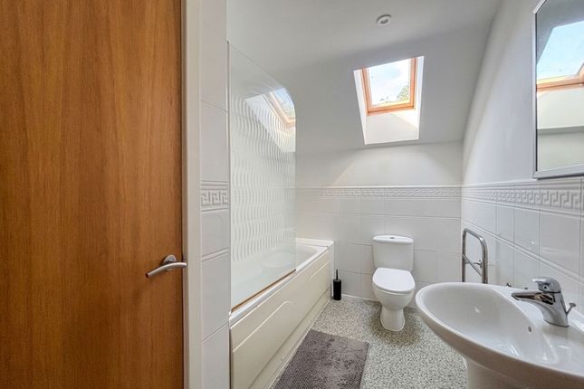 19 Boundary Court, Manchester photo 4