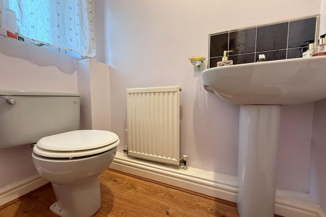 22, Spen View, Dewsbury photo 3