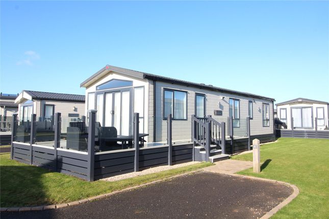 Thumbnail Mobile/park home for sale in Solent View, Hoburne Naish, Barton On Sea, Hampshire