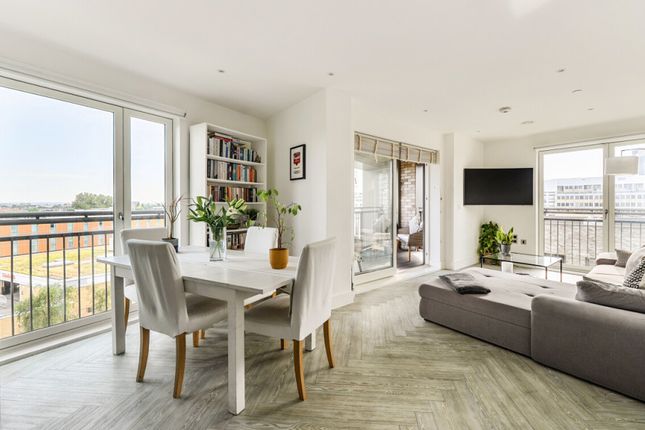 11 Courthouse Way, London photo 4