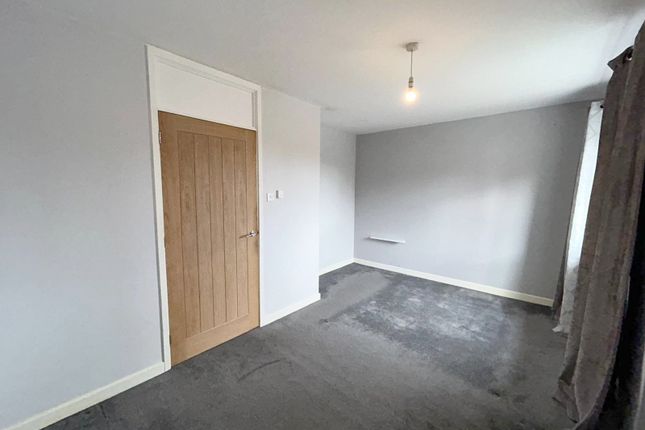 19, Leys Field Gardens, Derby photo 5