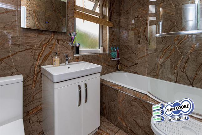 66, Blackmoor Road, Leeds photo 4