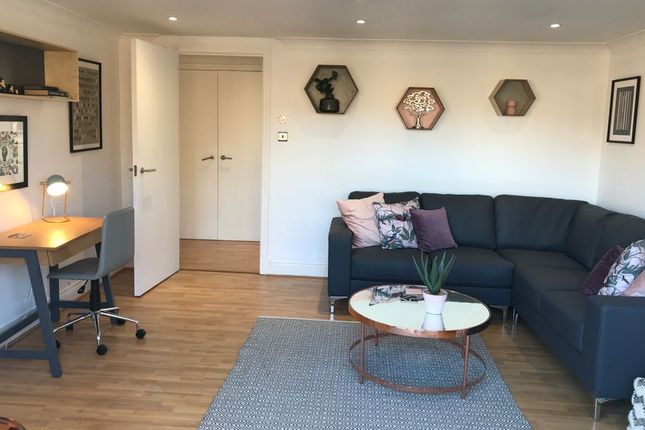 Flat to rent in Saint Andrew's Square, Glasgow