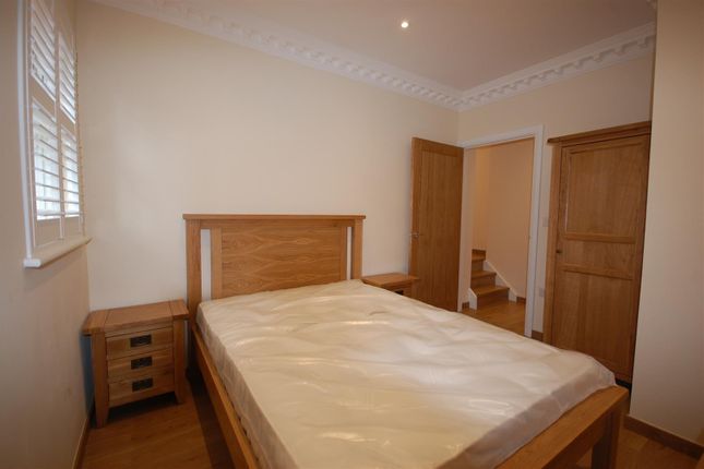6 Charlie Place, 28, Castle Crescent, Reading photo 5