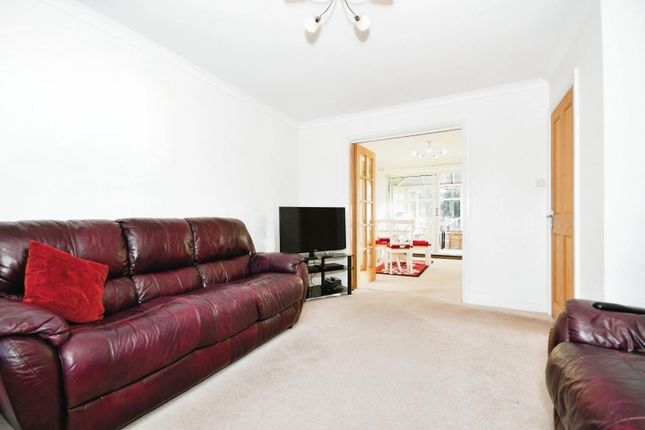 48, Norwood Avenue, Chesterfield photo 3