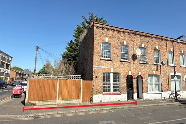2, Primrose Road, London photo 3