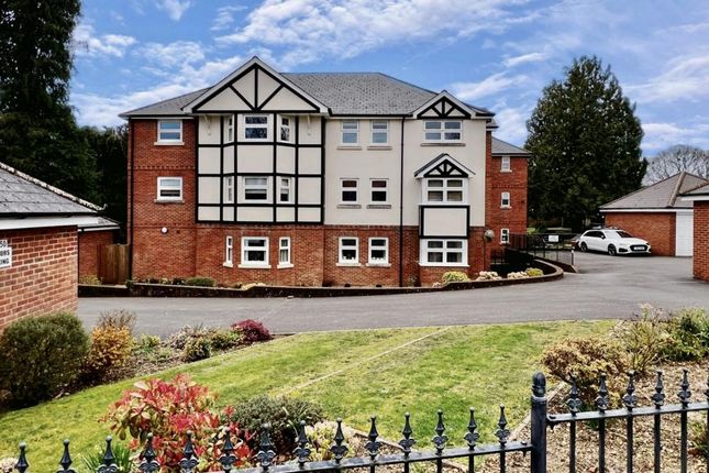 Thumbnail Flat for sale in Dewlands Way, Ringwood