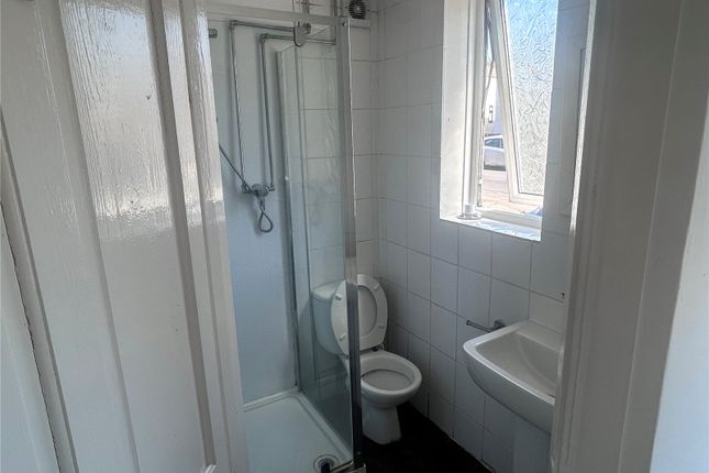 2, Causeway Crescent, Southampton photo 4