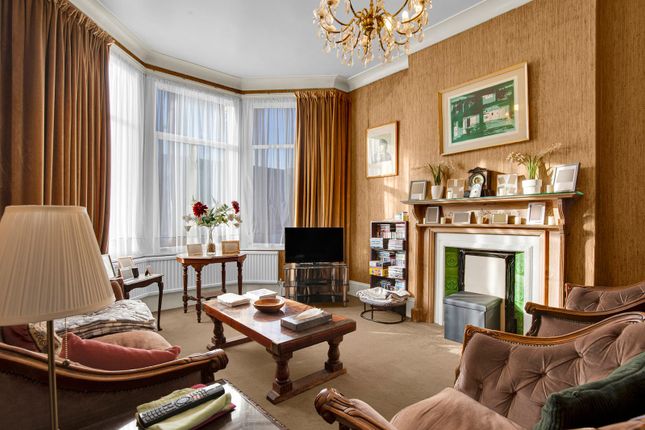 205, Harlesden Road, London photo 4
