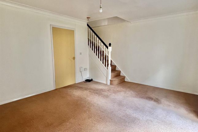 3, Helena Court, St. Austell photo 4