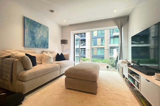 2 Lockgate Road, London photo 2