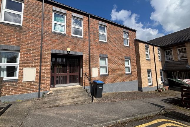 14 Gainsborough Court, Bishop Auckland photo 3