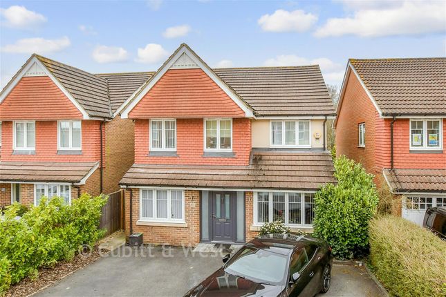 22, Greenacres, Lower Kingswood photo 2