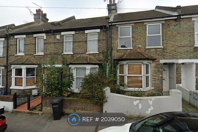 Thumbnail Terraced house to rent in Russell Road, Gravesend
