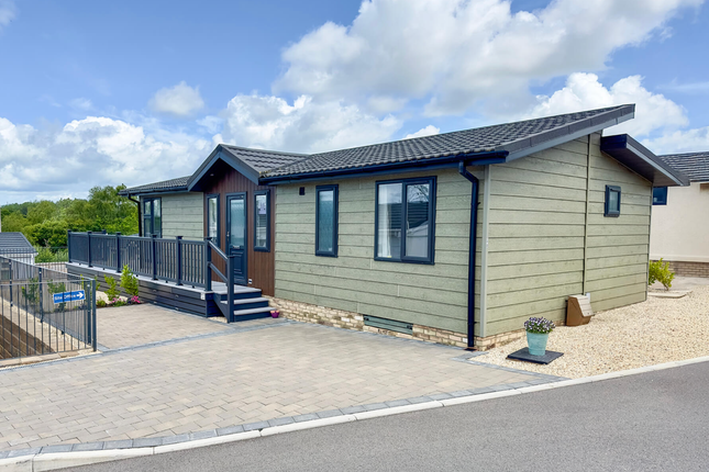 2-bed caravan on Wimborne Country Park, Candy’s Lane, Wimborne, £350,000