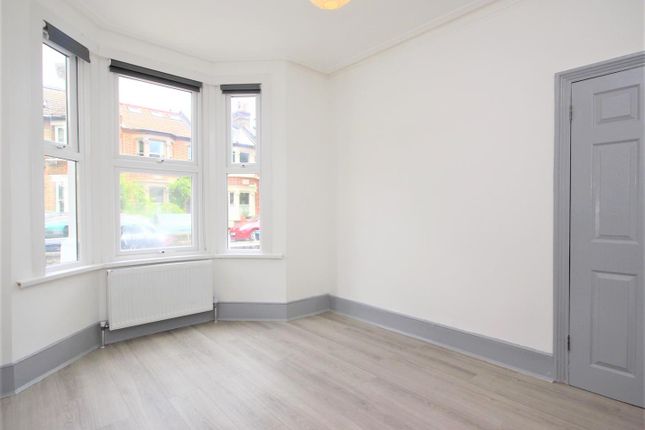 Living Room 1.Jpg