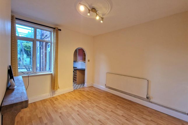 32, Sylvan Street, Leicester photo 3