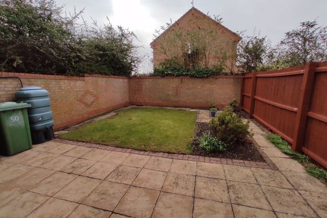 Thumbnail Semi-detached house to rent in Meadenvale, Peterborough