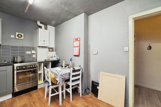 27, Jarvis Avenue, Nottinghamshire photo 3
