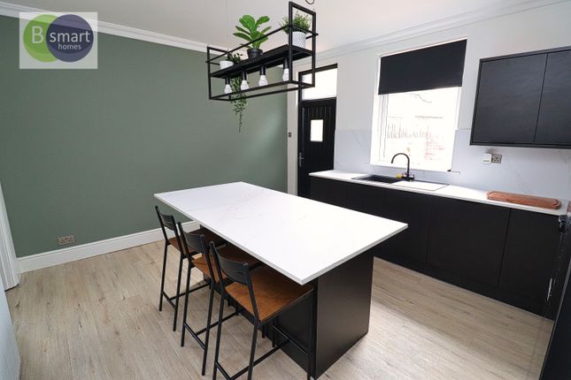 4, Doncaster Road, Doncaster photo 3