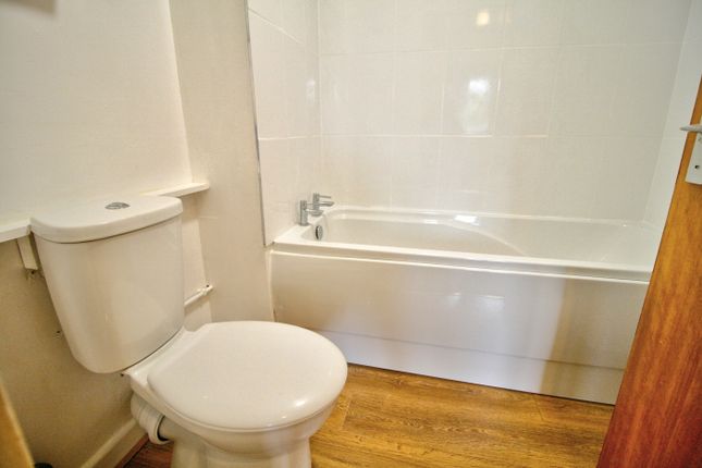 Flat 3, Longford Court, London Road, Sevenoaks photo 4